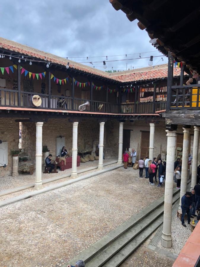 Casas Rurales Arroyo De La Sierra Yeste Exterior photo